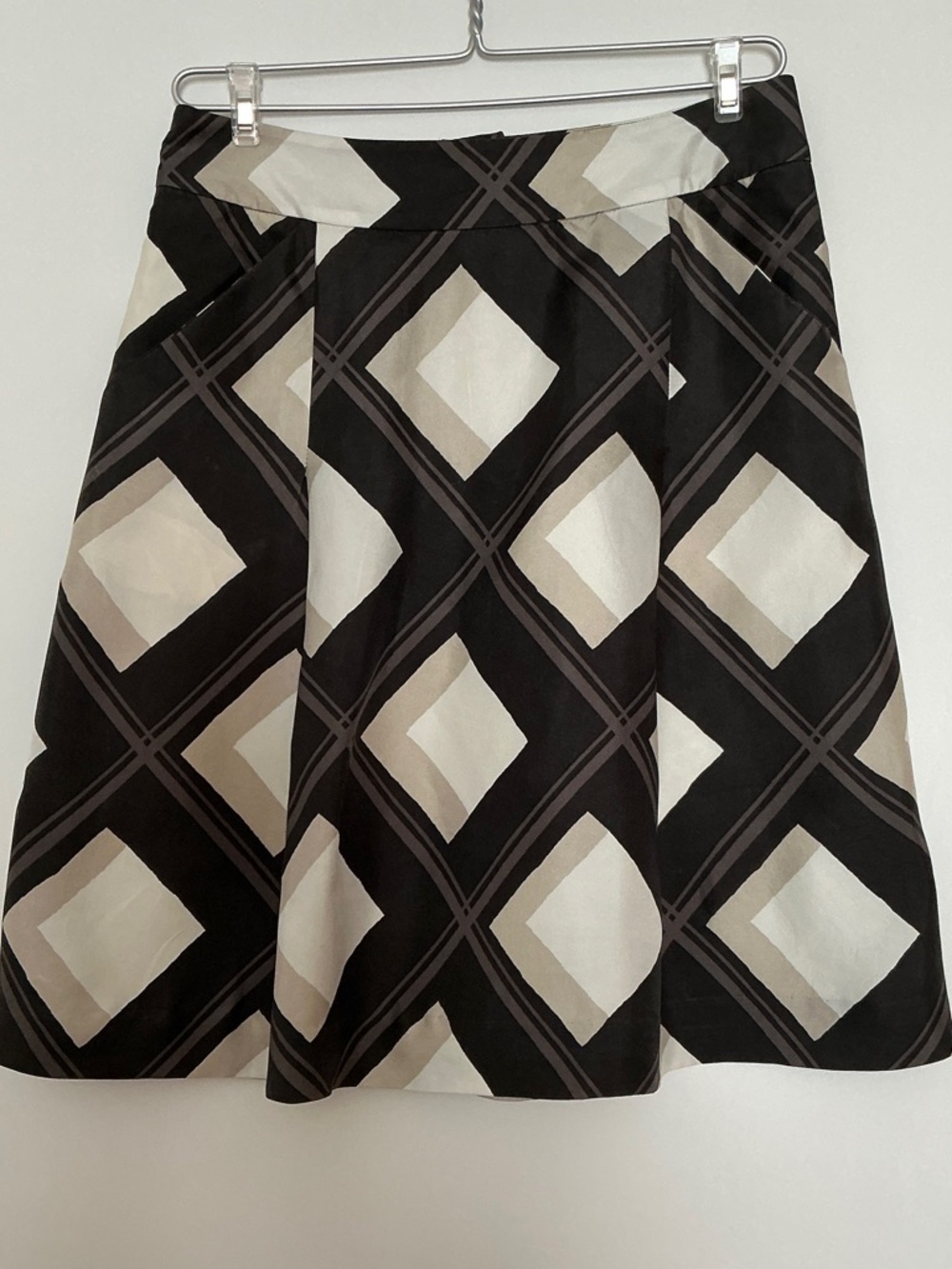 Banana Republic Black & Cream Geometric A-Line Skirt